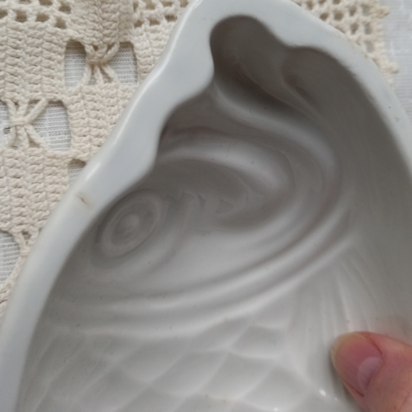 Antique Ironstone Fish mould - Picture 2 of 9